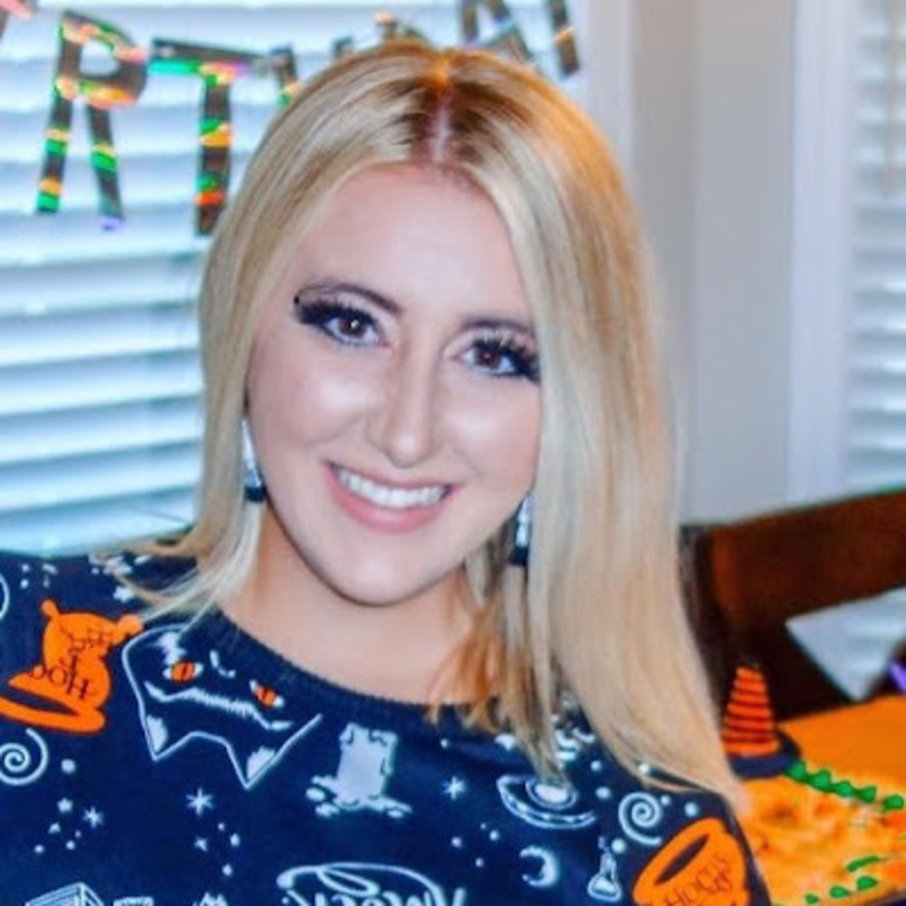 Meet your Posher, Lauren